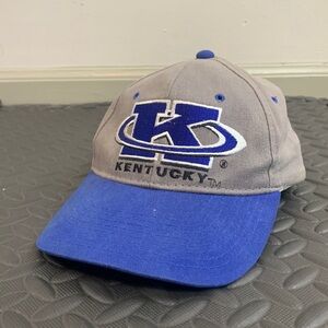 Vintage NCAA Kentucky Wildcats UK Covee Basketball Sports Snap Cap multicolor